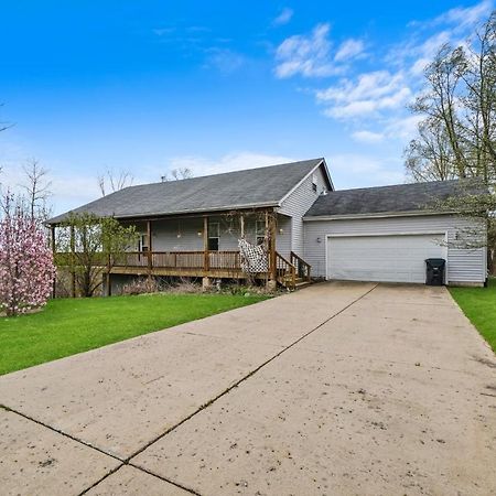 Beautiful Home In Beach Park Il Екстериор снимка