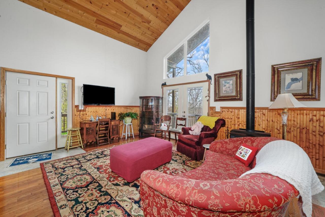 Beautiful Home In Beach Park Il Екстериор снимка