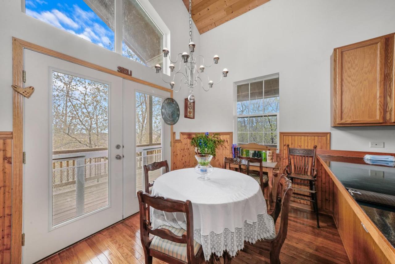 Beautiful Home In Beach Park Il Екстериор снимка
