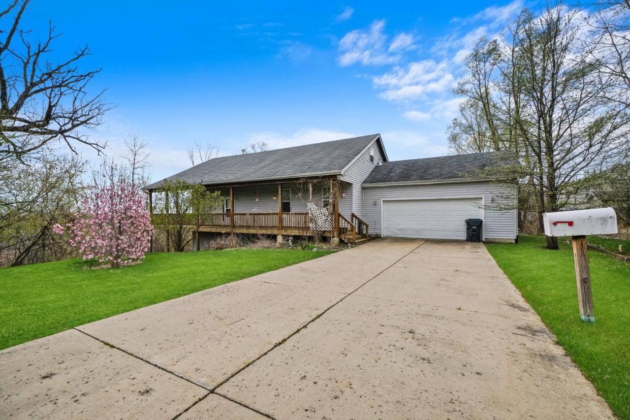 Beautiful Home In Beach Park Il Екстериор снимка